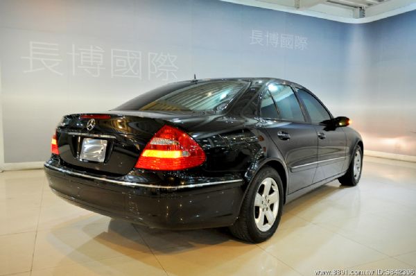 【鴻利汽車】2005年總代理 E240 照片8