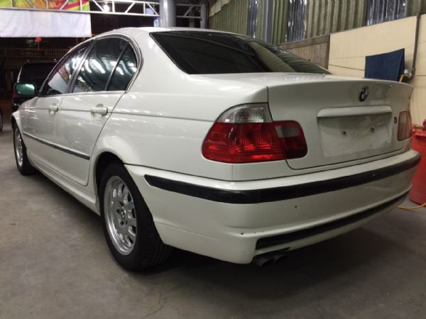 （鴻利汽車)正2001年BMW 320I 照片9