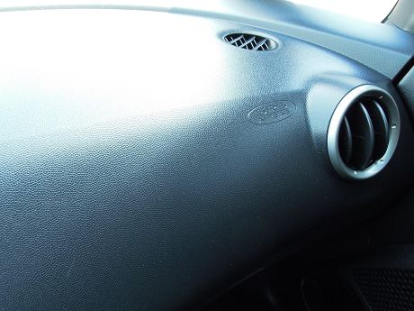 2010 三菱Colt Plus 1.6 照片8