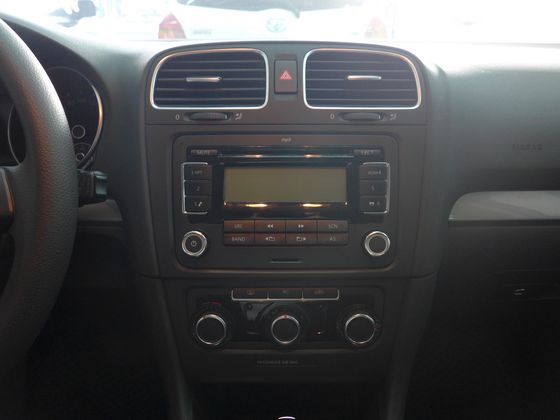VW 福斯  Golf TDi 照片6