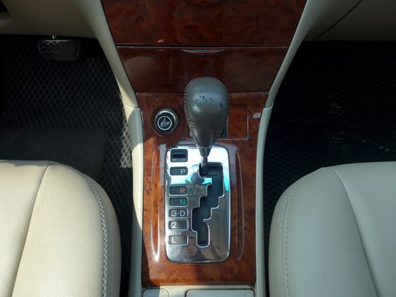 Toyota豐田  Altis 照片7