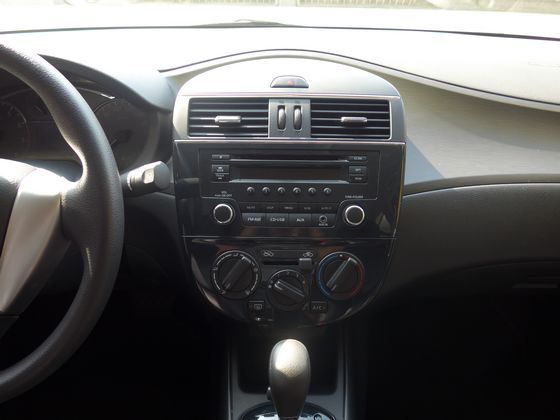  Nissan 日產  Tiida 照片6