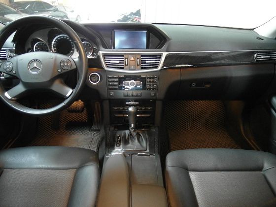 2011年 Benz 賓士 E200  照片2