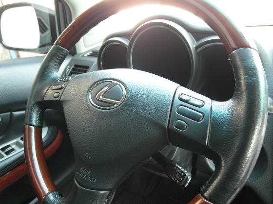 2005年 Lexus 凌志 RX330 照片4