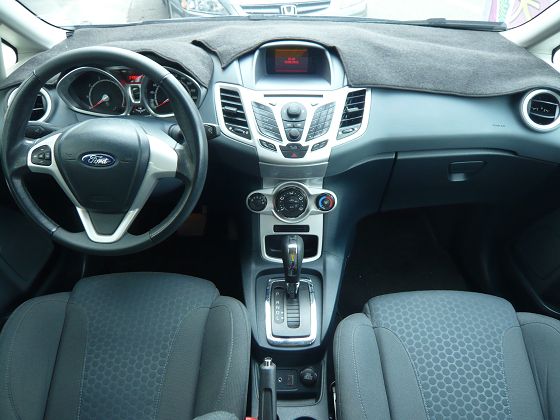 2013年 Ford 福特 Fiesta 照片2