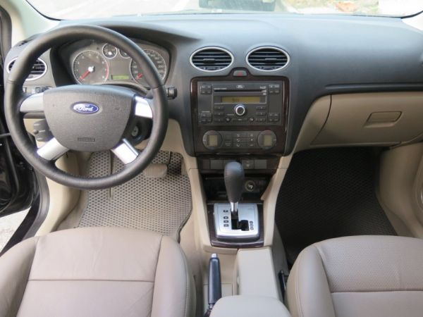 2006年 Ford 福特 Focus 照片2