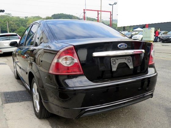 2006年 Ford 福特 Focus 照片8