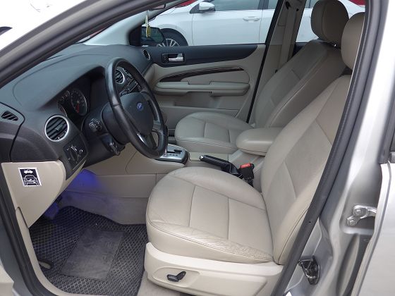  Ford 福特  Focus 照片3
