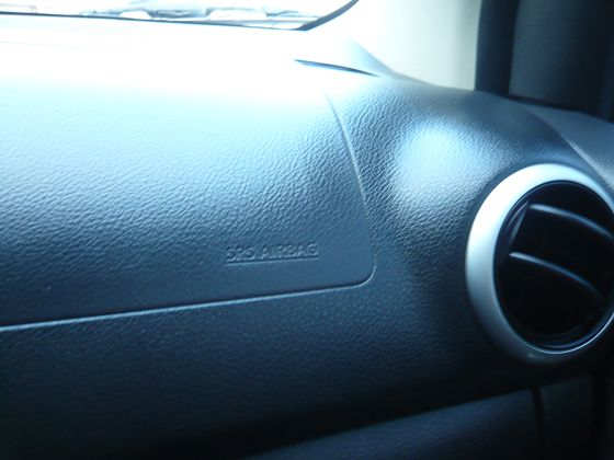 2012年Nissan日產Livina 照片10