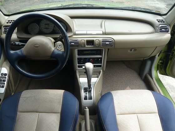 2004年 Nissan 日產March 照片3