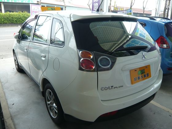 2011年 三菱Colt Plus 照片10