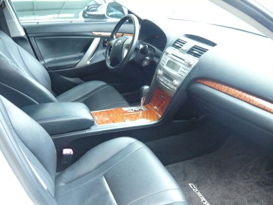 2010年 Toyota 豐田Camry 照片3