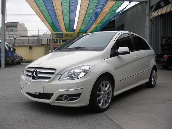 2011 BENZ B180 1.7 白 照片5