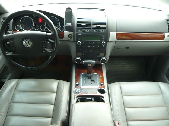 VW 福斯 Touareg 3.2 照片2