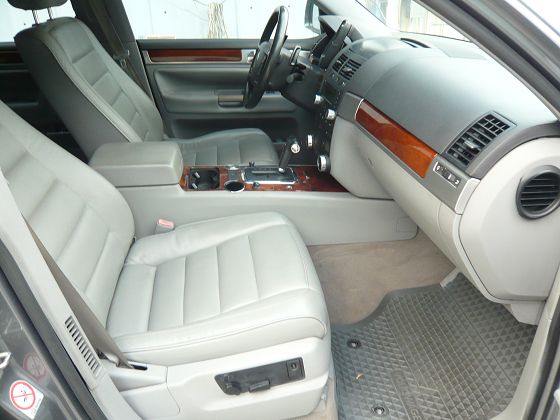 VW 福斯 Touareg 3.2 照片3