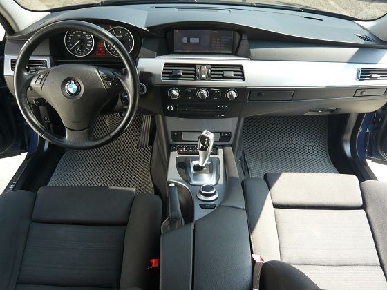 BMW 寶馬 530i 五門 照片2