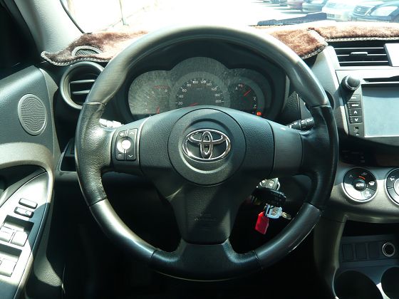 Toyota 豐田 RAV4 2.4 照片5