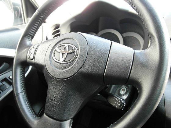 Toyota 豐田 RAV4 2.4 照片3