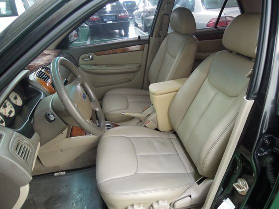 Ford 福特/Tierra LS 照片3