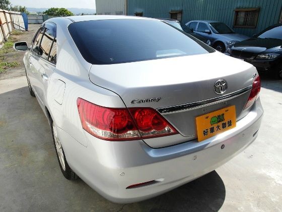 Toyota 豐田 Camry 2.4 照片10