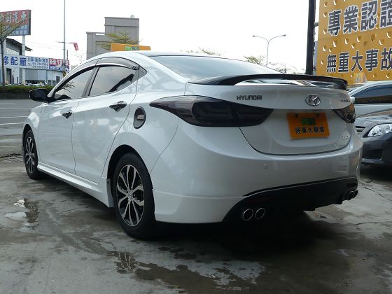 現代 Elantra 伊倫強 1.8 照片9