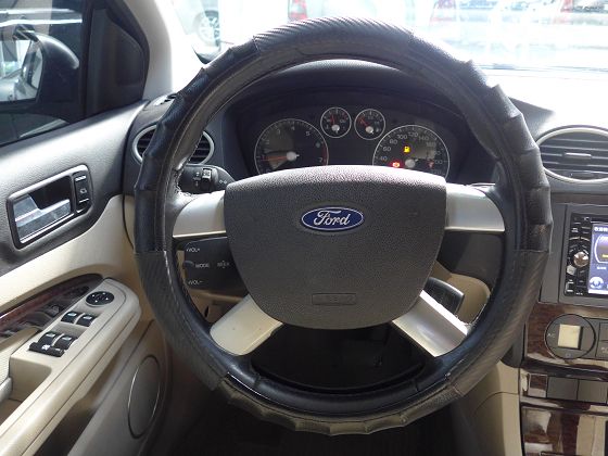 Ford 福特/Focus 1.8 照片3