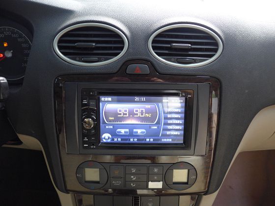 Ford 福特/Focus 1.8 照片4