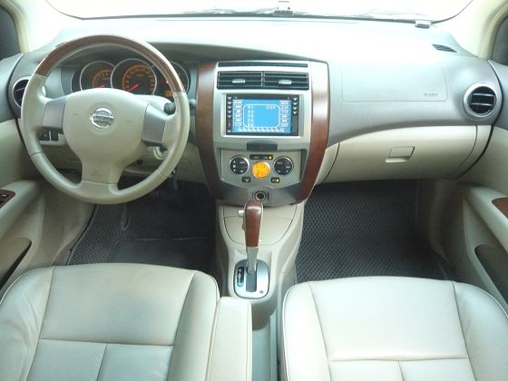 Nissan 日產 Livina 1.8 照片2