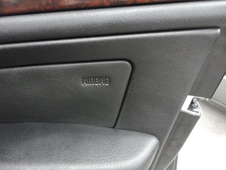 BMW 寶馬/318 I 照片6
