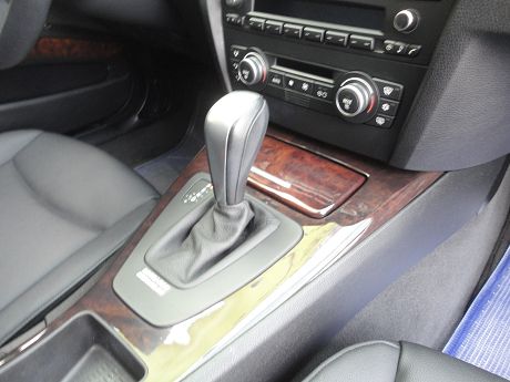 BMW 寶馬/320 I 照片4