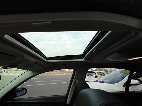 BMW 寶馬/320 I 照片9