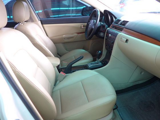 Mazda 馬自達/馬3 1.6 照片7