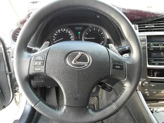 Lexus 凌志 IS250 2.5 照片5