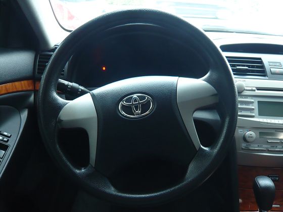 Toyota 豐田 Camry 2.0 照片5