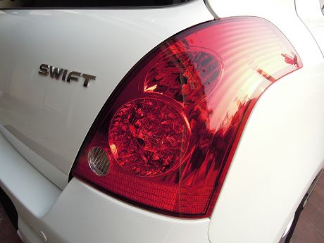 2007Suzuki Swift 1.5 照片9