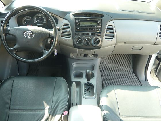 Toyota 豐田 Innova 2.7 照片2