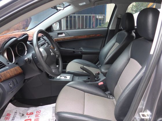 Mitsubishi 三菱 Fortis 照片3