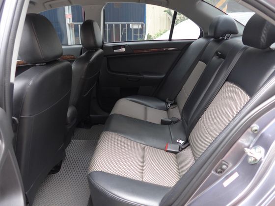 Mitsubishi 三菱 Fortis 照片4