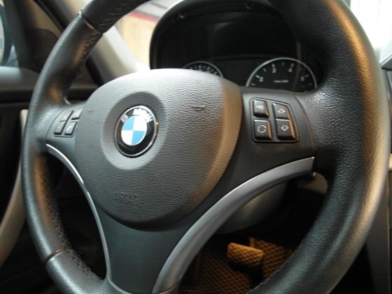 BMW 寶馬 118i 2.0 照片4