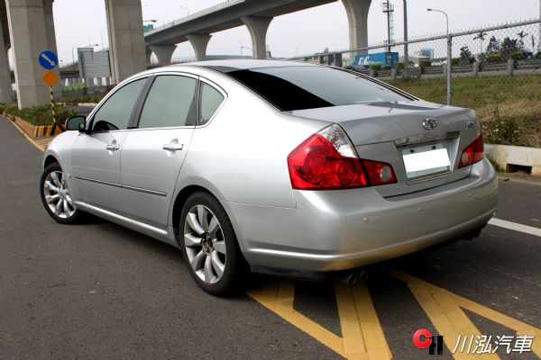 05年M35.旗艦豪華房車 猶如新車! 照片4