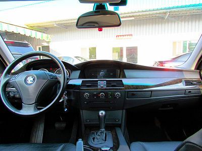 BMW 525I E60型 黑 照片7