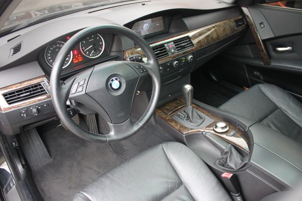 E60 530 中古車 免頭款 照片4