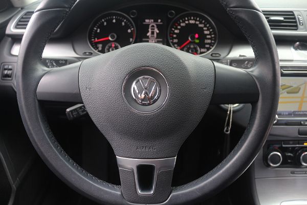 12年 福斯 PASSAT 1.8 頂級 照片7