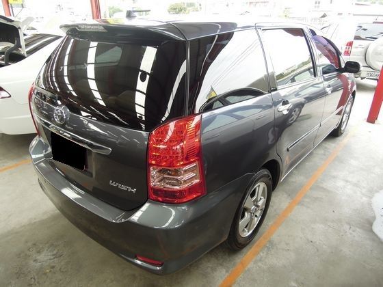 2005 Toyota Wish 2.0 照片10