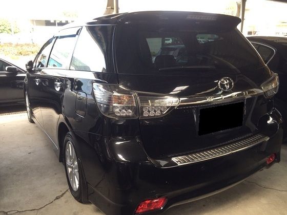 2014 Toyota Wish 2.0 照片10