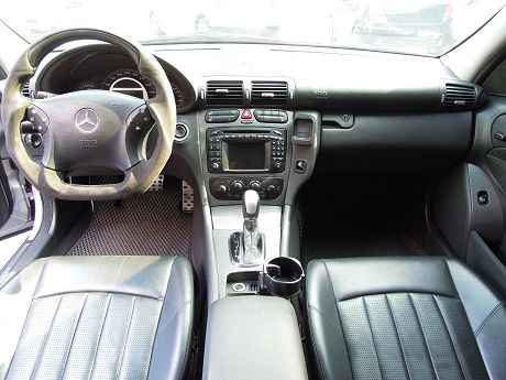 2001 Benz C32 AMG 照片2