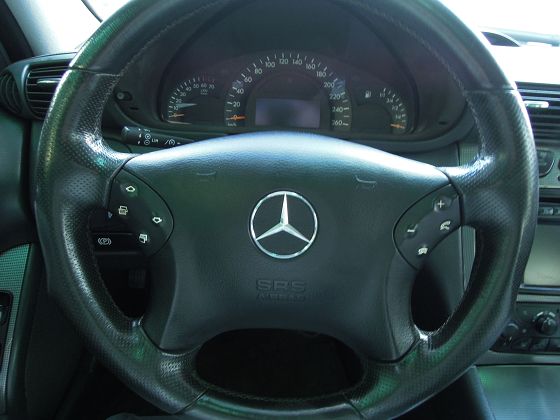 2001 Benz C240 2.6 照片6