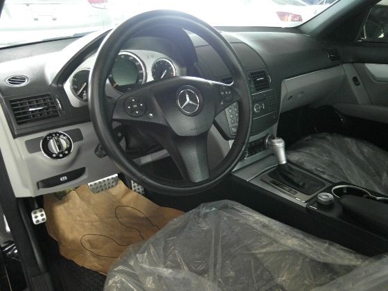 Benz 賓士 C300 3.0 照片3