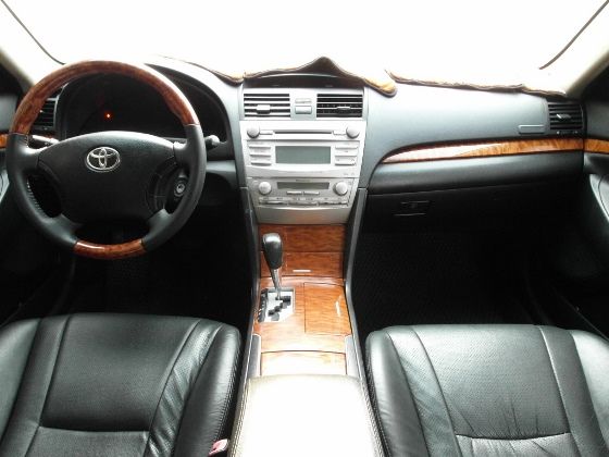 Toyota 豐田 Camry 2.0 照片2