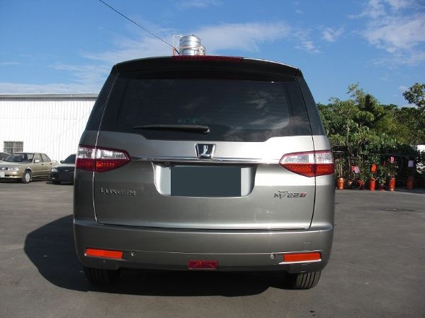 7MPV 照片3